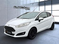 Weiß Gebraucht 2014 Ford Fiesta Titanium Coupé | 7.999 € (Etwas zu teuer)