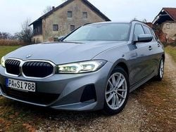 Grau Gebraucht 2024 BMW 318 Kombi | 30.000 € (Guter Preis)