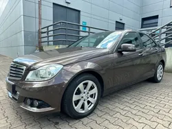 Braun Gebraucht 2013 Mercedes C200 Limousine | 9.980 € (Guter Preis)