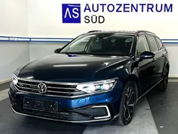 Blau Gebraucht 2020 VW Passat GTE Kombi | 21.900 € (Guter Preis)