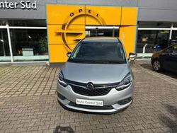 Silber Gebraucht 2017 Opel Zafira Van / Kleinbus | 13.999 € (Fairer Preis)