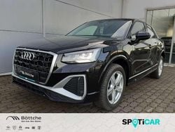 Mythosschwarz Gebraucht 2024 Audi Q2 S-Line SUV | 22.890 € (Guter Preis)
