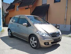 Beige Gebraucht 2004 Mercedes A200 Avantgarde Kleinwagen | 1.690 € (Guter Preis)