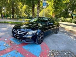 Schwarz Gebraucht 2015 Mercedes 220 Limousine | 14.900 €