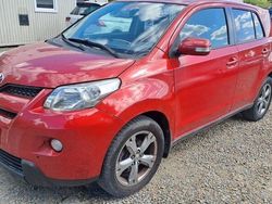 Rot Gebraucht 2009 Toyota Urban Cruiser SUV | 3.300 € (Superpreis)