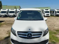 Weiß Gebraucht 2022 Mercedes V250 Marco Polo Van / Kleinbus | 50.543 € (Superpreis)