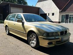 Grün Gebraucht 2001 BMW 525 M Sport Kombi | 4.600 € (Fairer Preis)