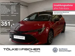Emotional red 2 (3u5)/ black mica (209) Gebraucht 2020 Toyota Corolla Club Limousine | 21.488 € (Fairer Preis)