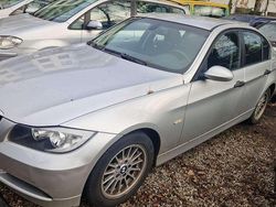 Titansilber metallic Gebraucht 2006 BMW 318 Limousine | 1.699 € (Guter Preis)