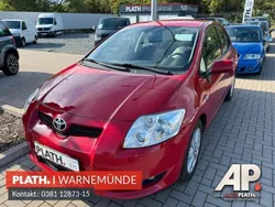 Rot Gebraucht 2007 Toyota Auris Executive Limousine | 2.290 € (Etwas zu teuer)