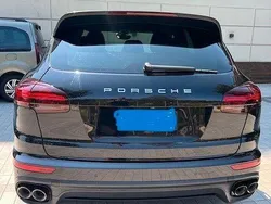 Schwarz Gebraucht 2017 Porsche Cayenne Platinum Edition SUV | 30.000 € (Guter Preis)