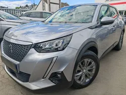 Grau Gebraucht 2020 Peugeot e-2008 SUV | 14.161 € (Fairer Preis)