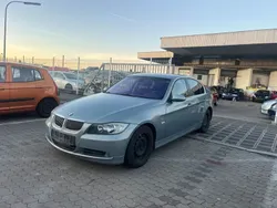 Grau Gebraucht 2006 BMW 325 Limousine | 1.690 €