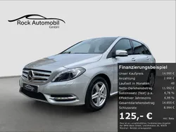 Silber Gebraucht 2015 Mercedes B200 Van / Kleinbus | 14.990 € (Guter Preis)