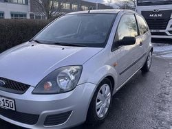 Silber Gebraucht 2007 Ford Fiesta ST-Line Kleinwagen | 1.200 € (Superpreis)