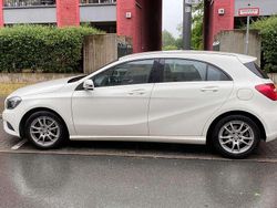 Weiß Gebraucht 2013 Mercedes A180 Style Limousine | 11.000 € (Etwas zu teuer)