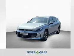 Oyster silver metallic Neu 2025 VW Passat Business Kombi | 57.365 €