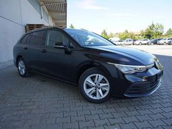 Schwarz metallic Gebraucht 2024 VW Golf VIII Kombi | 21.950 € (Guter Preis)