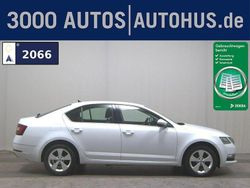 Weiss Gebraucht 2020 Skoda Octavia Style Limousine | 13.590 € (Fairer Preis)