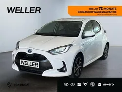 Weiss Gebraucht 2021 Toyota Yaris Hybrid Team Kleinwagen | 17.490 € (Fairer Preis)