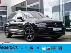 Schwarz Gebraucht 2022 VW Tiguan Active SUV | 25.990 € (Fairer Preis)
