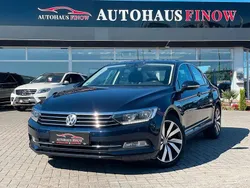 Blau Gebraucht 2016 VW Passat Comfortline Limousine | 14.490 € (Fairer Preis)