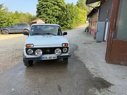 Weiß Gebraucht 2013 Lada Taiga SUV | 6.200 €