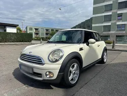 Weiß Gebraucht 2007 Mini Cooper Kleinwagen | 3.799 € (Teuer)