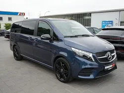 Blau Gebraucht 2024 Mercedes V300 AMG line Van / Kleinbus | 66.880 € (Guter Preis)