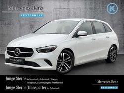 Weiß Gebraucht 2023 Mercedes B220 Progressive Van / Kleinbus | 39.890 € (Teuer)