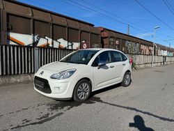Weiß Gebraucht 2013 Citroën C3 Kleinwagen | 1.900 € (Fairer Preis)