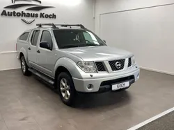 Silber Gebraucht 2007 Nissan Navara Abholung | 16.999 € (Teuer)