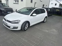 Weiß Gebraucht 2015 VW Golf VII Highline Limousine | 11.800 € (Fairer Preis)