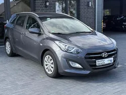 Grau Gebraucht 2017 Hyundai i30 Kombi | 7.990 € (Fairer Preis)