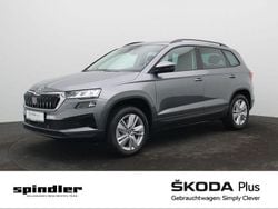 Graphitegrau metallic Gebraucht 2025 Skoda Karoq Selection SUV | 38.580 € (Fairer Preis)