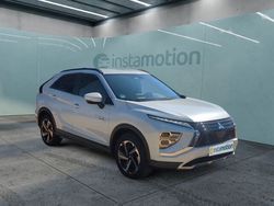 Weiß Gebraucht 2023 Mitsubishi Eclipse Cross Plus SUV | 28.790 € (Etwas zu teuer)