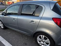 Grau Gebraucht 2011 Opel Corsa Satellite Limousine | 6.200 € (Fairer Preis)