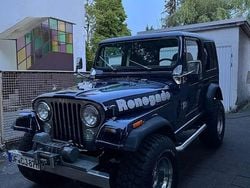 Blau Gebraucht 1983 Jeep CJ SUV | 22.999 €