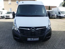 Mineral/polar weiss (055p) Gebraucht 2021 Opel Movano Van | 20.450 € (Teuer)