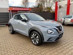 Grau Gebraucht 2024 Nissan Juke Acenta SUV | 18.790 € (Fairer Preis)