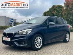 Imperialblau Gebraucht 2016 BMW 218 Advantage Van / Kleinbus | 14.790 € (Guter Preis)