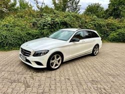Weiß Gebraucht 2018 Mercedes C220 Limousine | 17.500 € (Guter Preis)