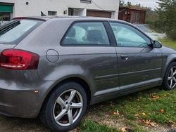 Grau Gebraucht 2011 Audi A3 Attraction Limousine | 4.400 € (Guter Preis)