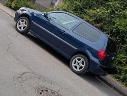 Blau Gebraucht 2001 VW Polo Kleinwagen | 750 € (Fairer Preis)