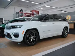 Bright white Gebraucht 2022 Jeep Grand Cherokee Summit SUV | 77.990 € (Etwas zu teuer)