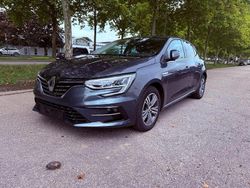 Grau Gebraucht 2021 Renault Mégane IV Intens Limousine | 11.999 € (Etwas zu teuer)