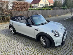 Grau Gebraucht 2021 Mini Cooper S Cabriolet Classic Cabrio | 29.400 € (Fairer Preis)