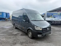 Grau Gebraucht 2019 Hyundai H 350 Van | 6.800 € (Etwas zu teuer)