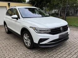 Weiß Gebraucht 2023 VW Tiguan Move SUV | 28.990 € (Guter Preis)