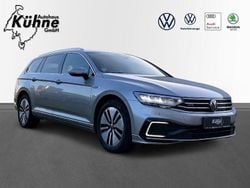 Silber Gebraucht 2021 VW Passat GTE Kombi | 20.489 € (Fairer Preis)